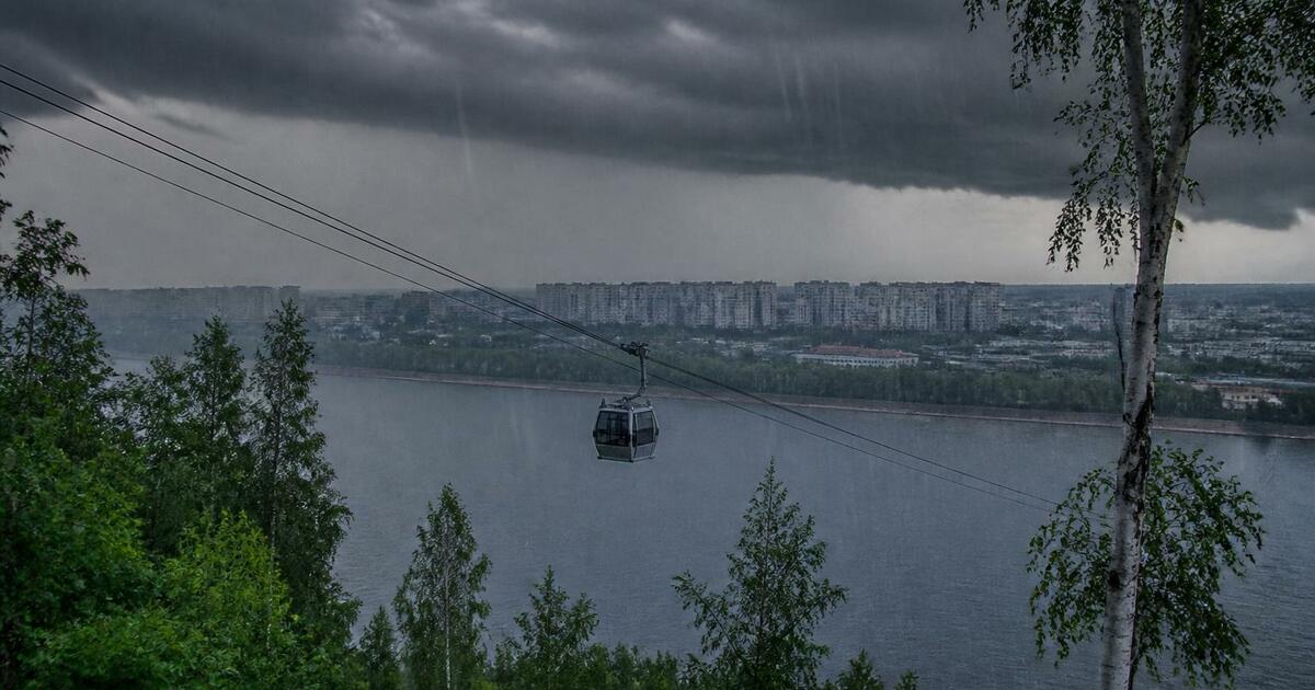 31 мая из-за сильного ветра и дождя приостановл...