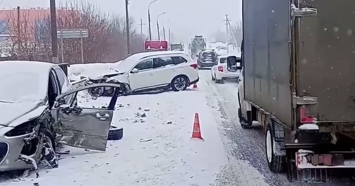 В Нижнем Новгороде в аварии пострадали две женщины и ребенок Утром 20 февраля в городе произошло ДТП, в кото...